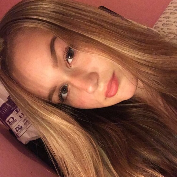 Meet your Posher, Lexi - Picture 1 of 1